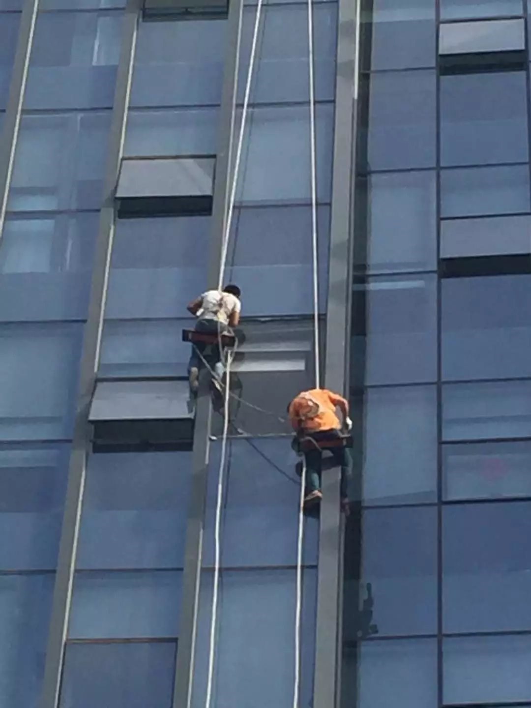 幕墙开启扇维修时,要注意哪些方面?